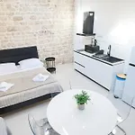Hidden Apartments City Center By Adex Travel Апартаменты Задар