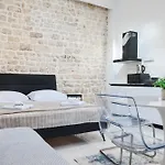 Hidden Apartments City Center By Adex Travel * Задар