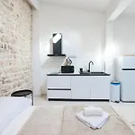 Hidden Apartments City Center By Adex Travel