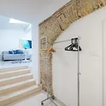 Hidden Apartments City Center By Adex Travel Апартаменты *