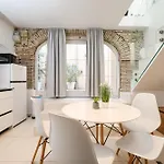 Апартаменты Hidden Apartments City Center By Adex Travel