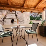 Hidden Apartments City Center By Adex Travel Апартаменты Задар