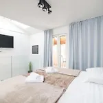 Hidden Apartments City Center By Adex Travel *