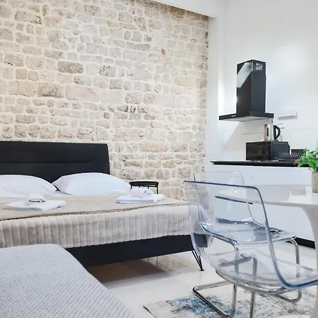 Hidden In The Center * Zadar