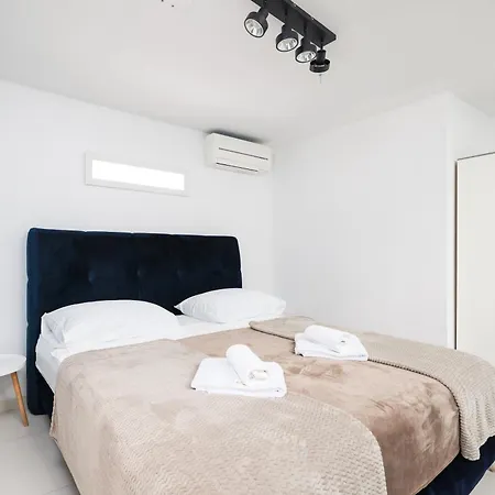 Hidden In The Center Zadar