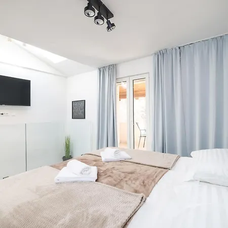 Hidden In The Center *